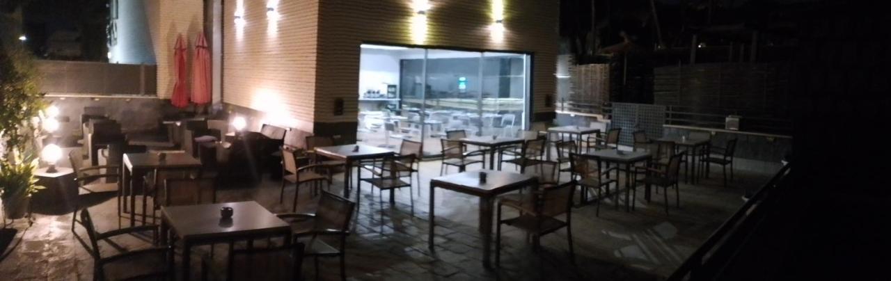 H La Cabana Pozuelo de Alarcon Exterior photo