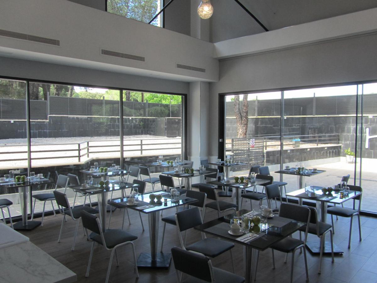 H La Cabana Pozuelo de Alarcon Exterior photo